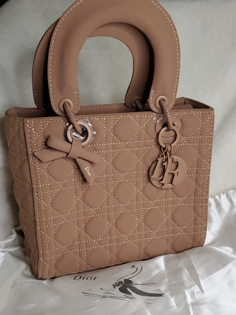 💠💗FASHION INSPIR@D LUXURY BAG💠💗Beige Quilted Satchel